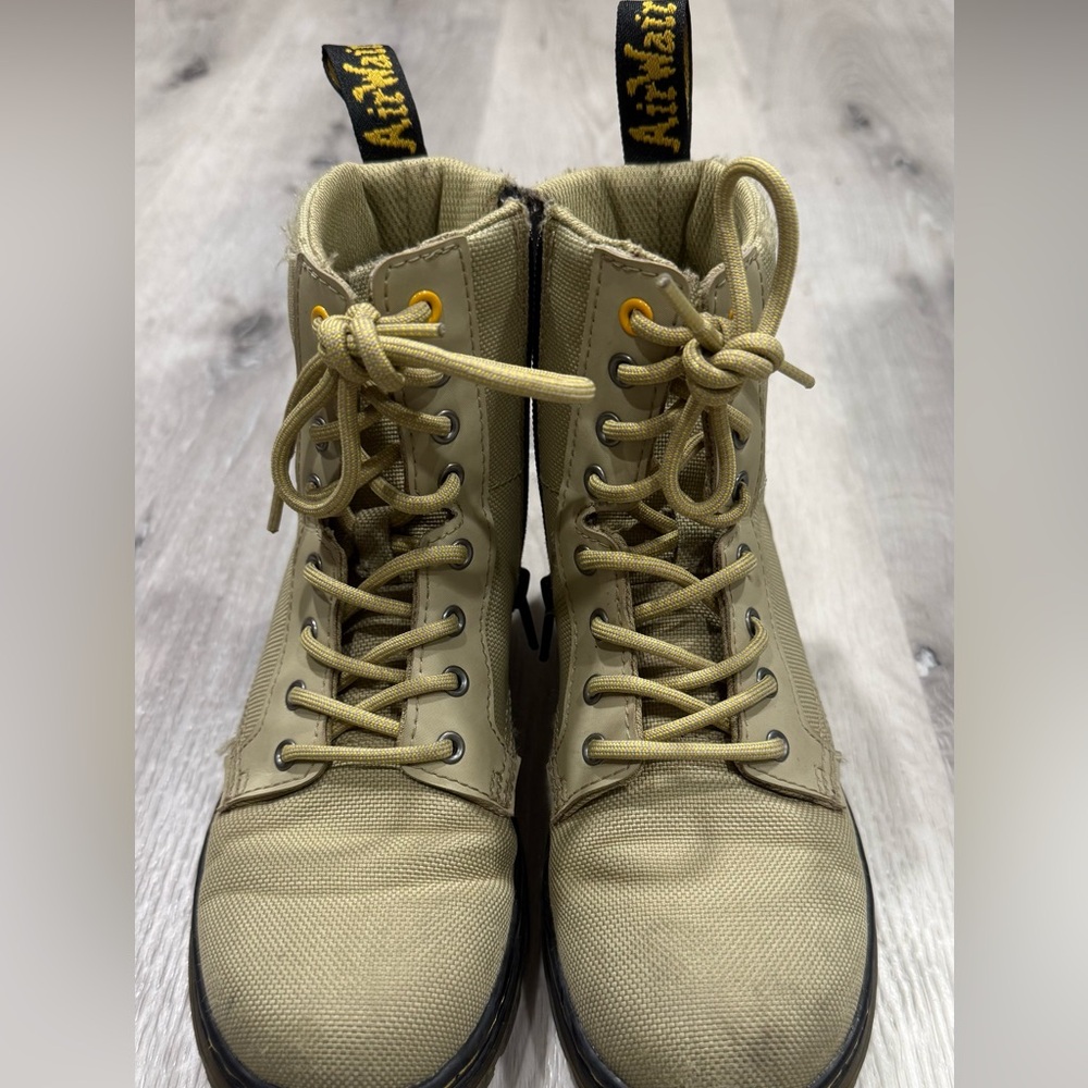 Kid’s Unisex Doc Martens Combs Boots
